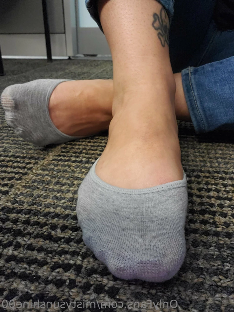Giantess Misty [ mistysunshine00 ] Onlyfans leaked photo 15135663 on Hotleaks.tv