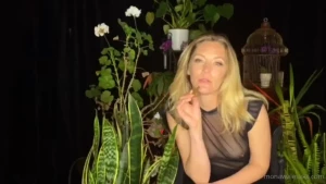 Mona Wales [ monawalesxxx ] Onlyfans leaked video 18129085 on Hotleaks.tv