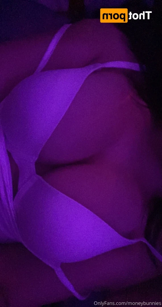 &lt;3 [ moneybunnies ] Onlyfans leaked photo 12097064 on Hotleaks.tv