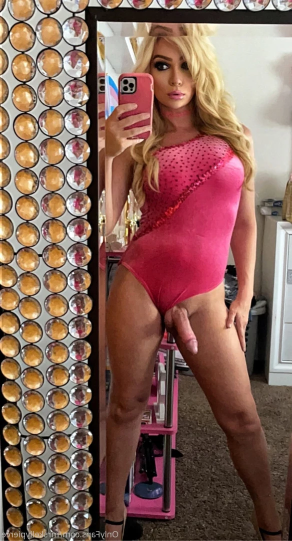 Kelly Pierce [ mrskellypierce ] Onlyfans leaked photo 12836356 on Hotleaks.tv