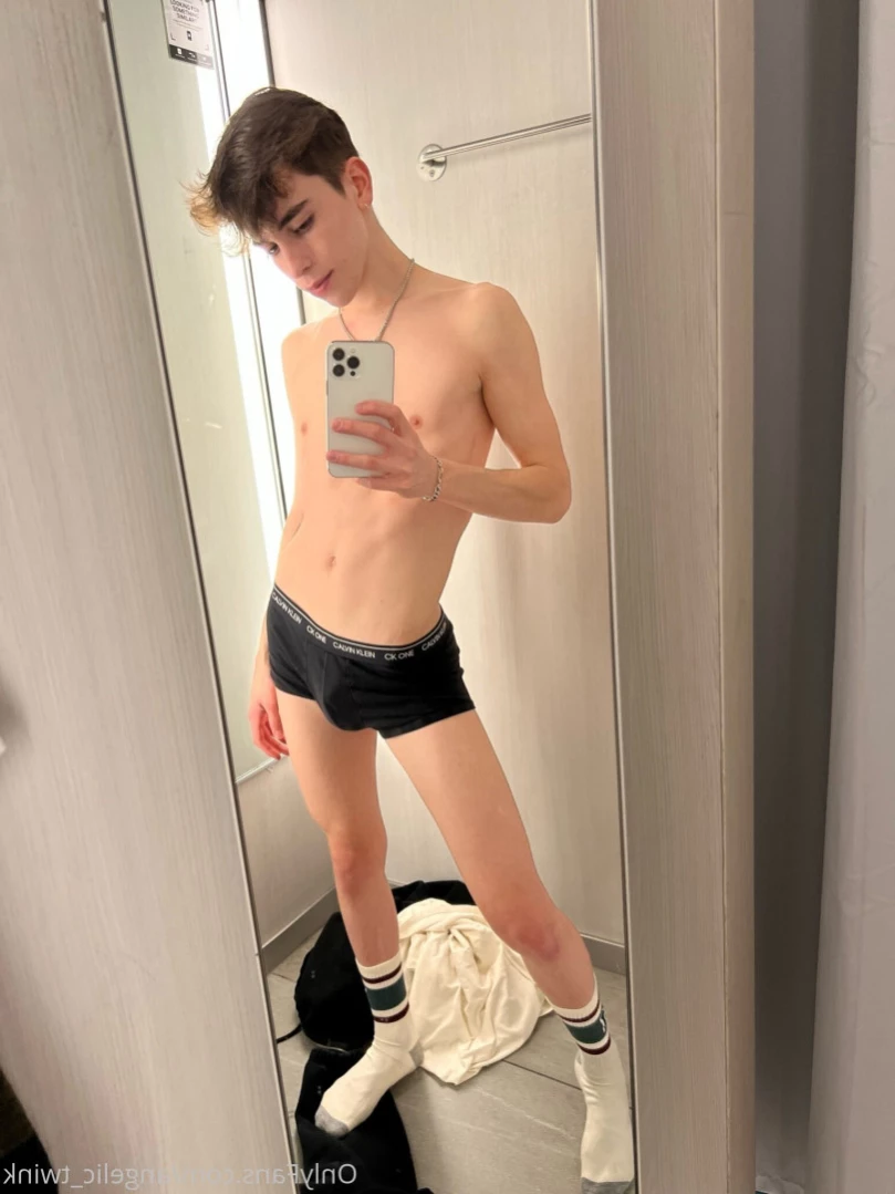 Mxch &lt;3 [ mxchcuevas ] Onlyfans leaked photo 11962453 on Hotleaks.tv