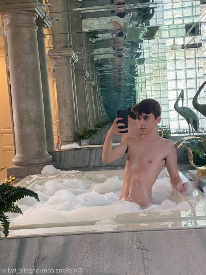 Mxch &lt;3 [ mxchcuevas ] Onlyfans leaked photo 15488749 on Hotleaks.tv