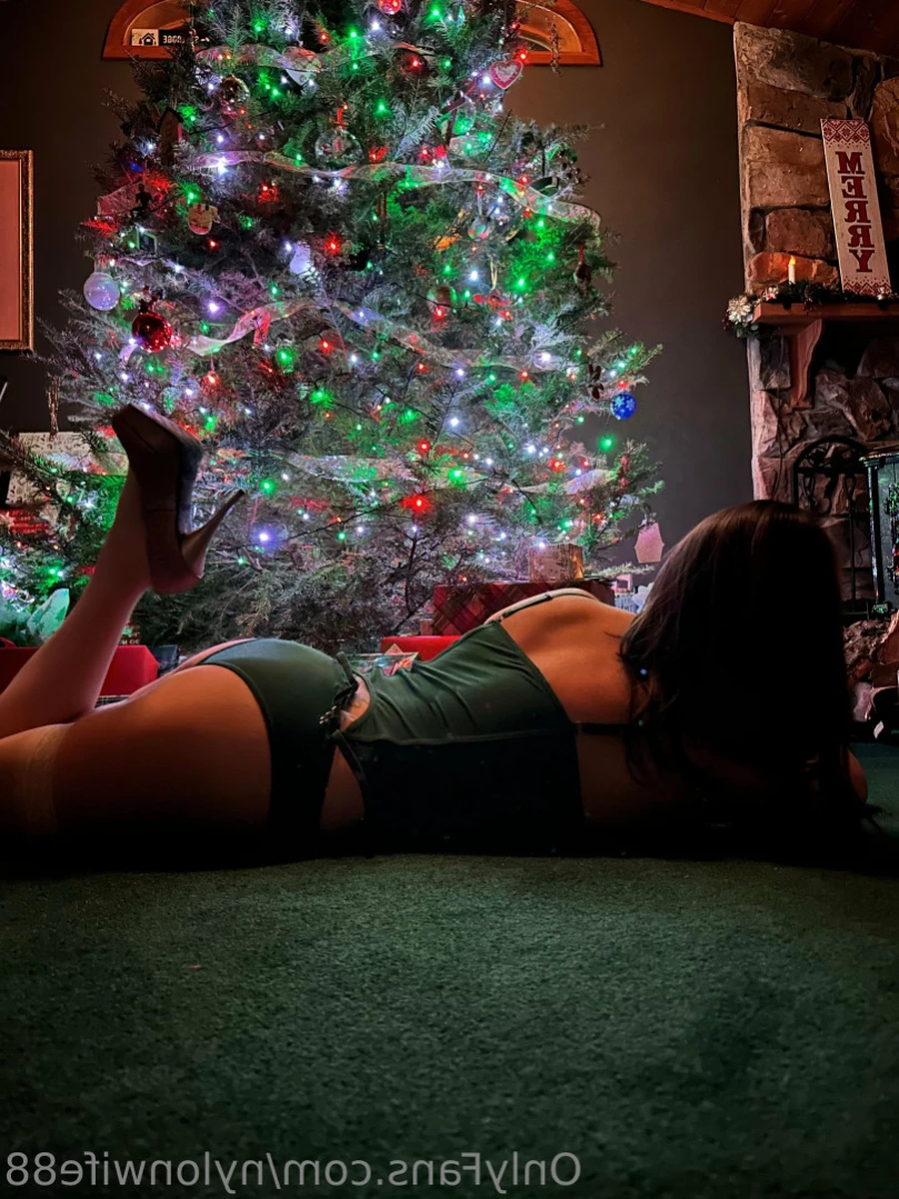 nylonwife88 Onlyfans leaked photo 12090868 on Hotleaks.tv