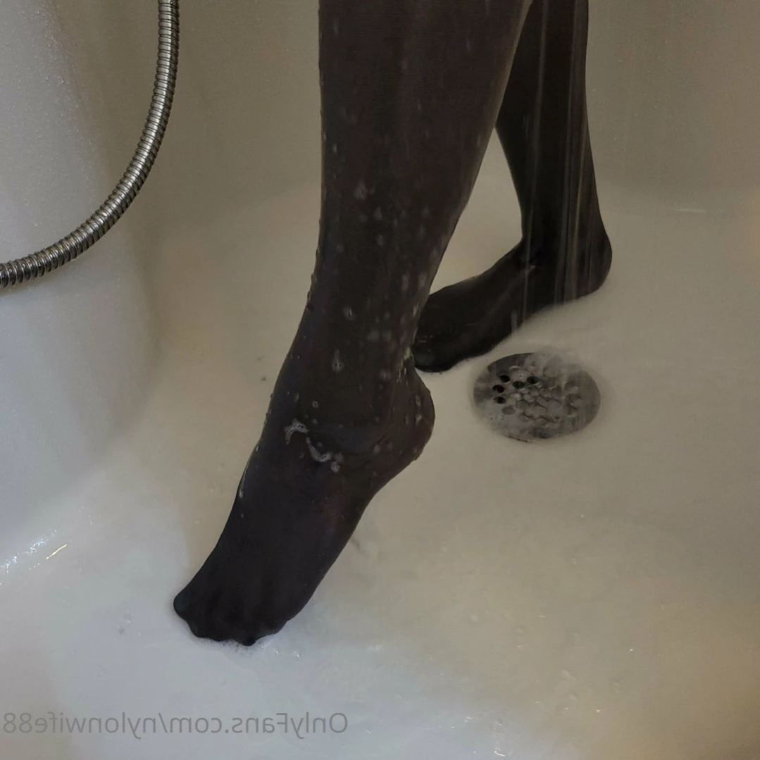 nylonwife88 Onlyfans leaked photo 14605015 on Hotleaks.tv