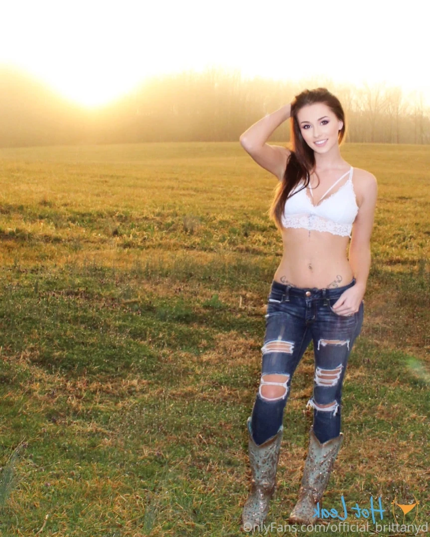 official_brittanyd Onlyfans leaked photo 14588268 on Hotleaks.tv
