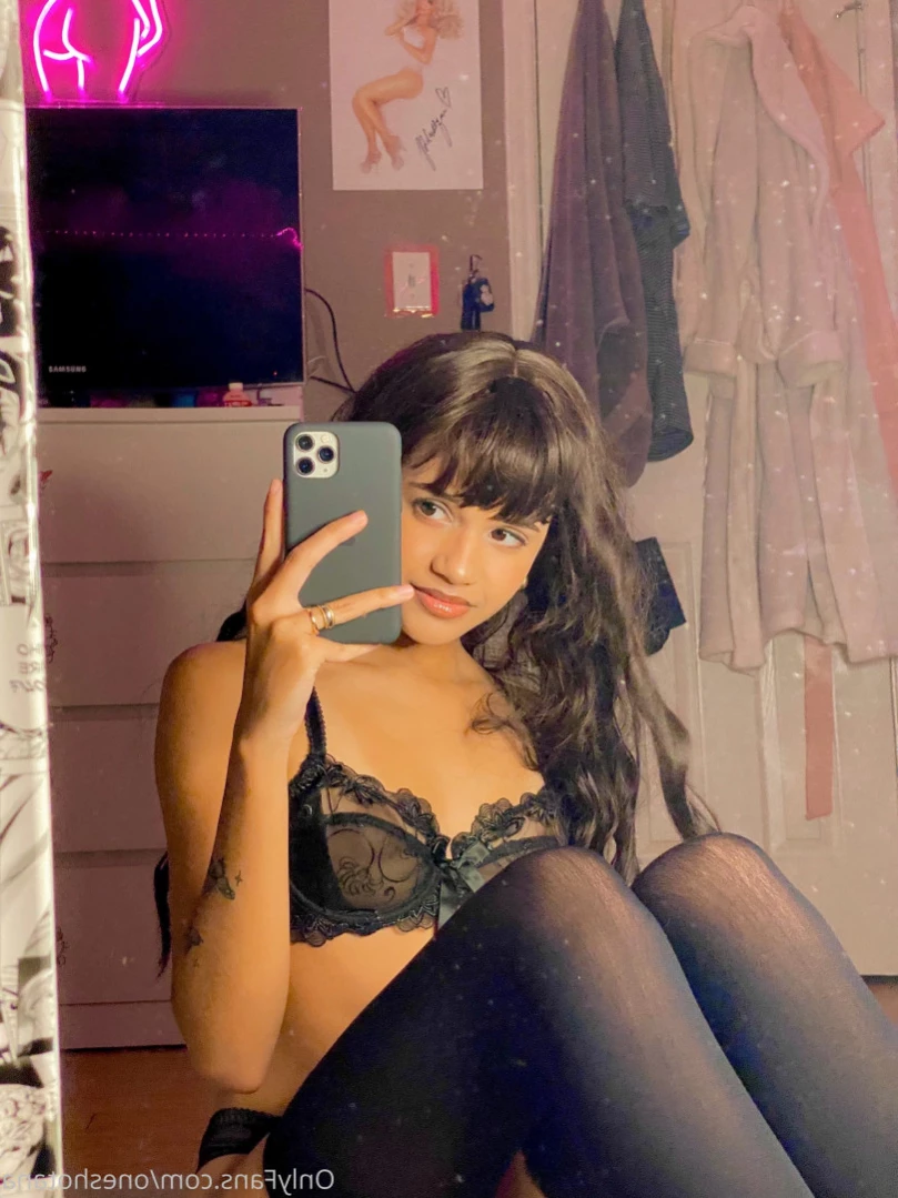 𝕬𝖓𝖆 [ oneshotana ] Onlyfans leaked photo 11440340 on Hotleaks.tv