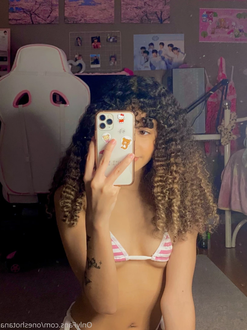 𝕬𝖓𝖆 [ oneshotana ] Onlyfans leaked photo 11795392 on Hotleaks.tv