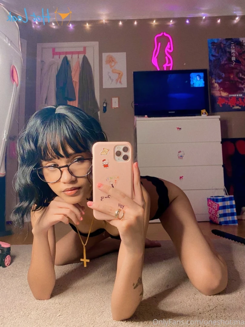 𝕬𝖓𝖆 [ oneshotana ] Onlyfans leaked photo 12721775 on Hotleaks.tv