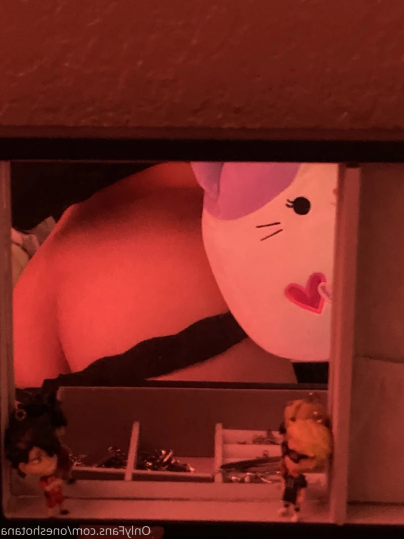 𝕬𝖓𝖆 [ oneshotana ] Onlyfans leaked photo 15324219 on Hotleaks.tv