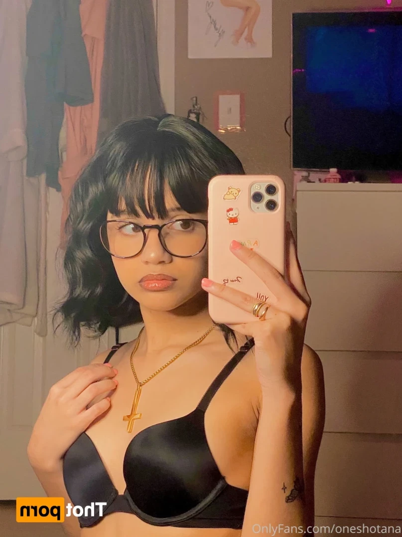 𝕬𝖓𝖆 [ oneshotana ] Onlyfans leaked photo 15687667 on Hotleaks.tv