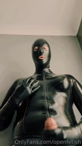 15888103