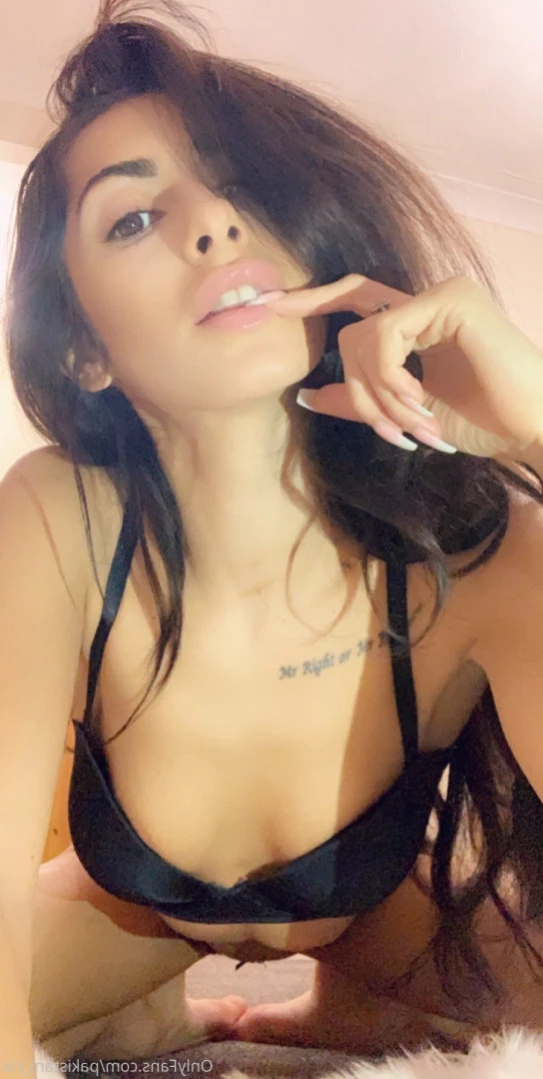 pakistani_ria Onlyfans leaked photo 12554655 on Hotleaks.tv