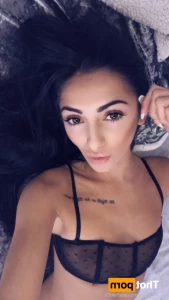 16303056