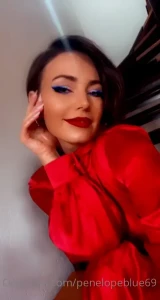 15719298