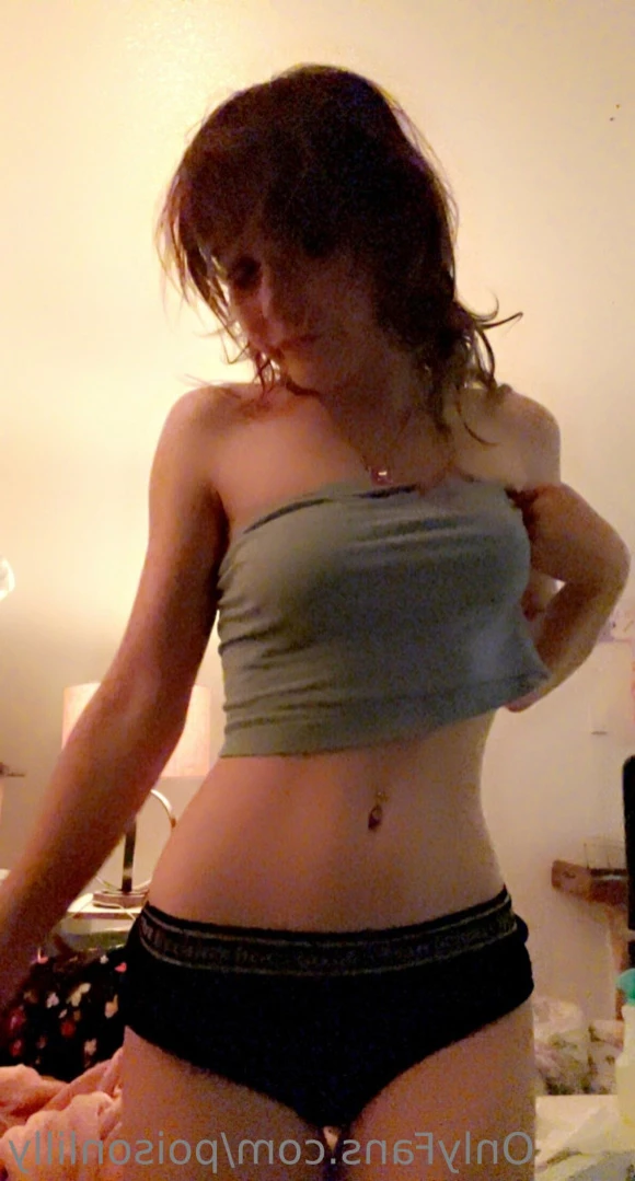 Lilly Pod [ poisonlilly ] Onlyfans leaked photo 11442260 on Hotleaks.tv