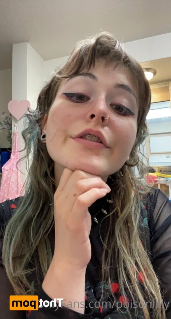 Lilly Pod [ poisonlilly ] Onlyfans leaked photo 12369069 on Hotleaks.tv