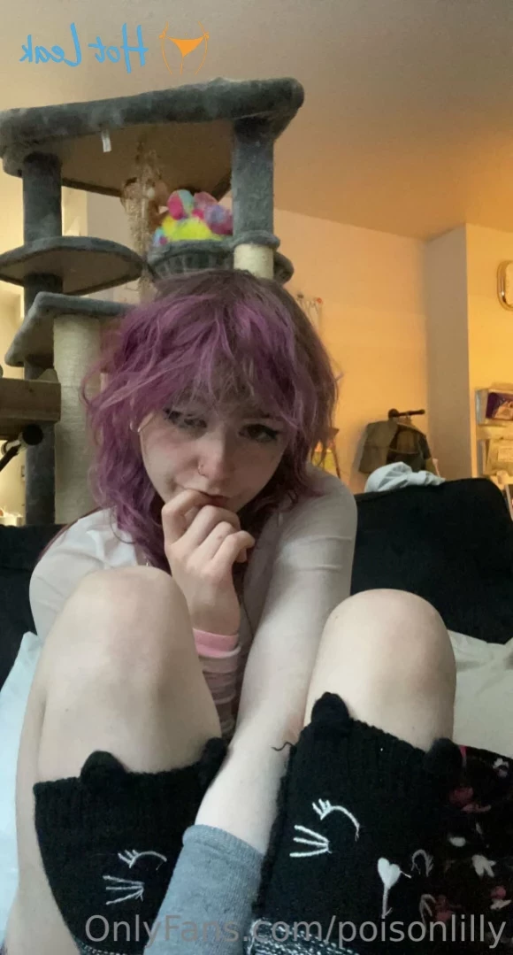 Lilly Pod [ poisonlilly ] Onlyfans leaked photo 13268441 on Hotleaks.tv
