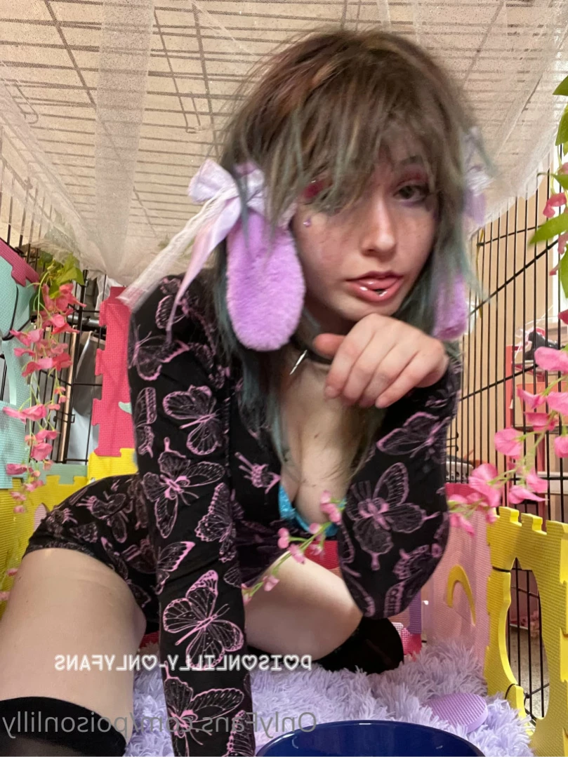 Lilly Pod [ poisonlilly ] Onlyfans leaked photo 15901145 on Hotleaks.tv