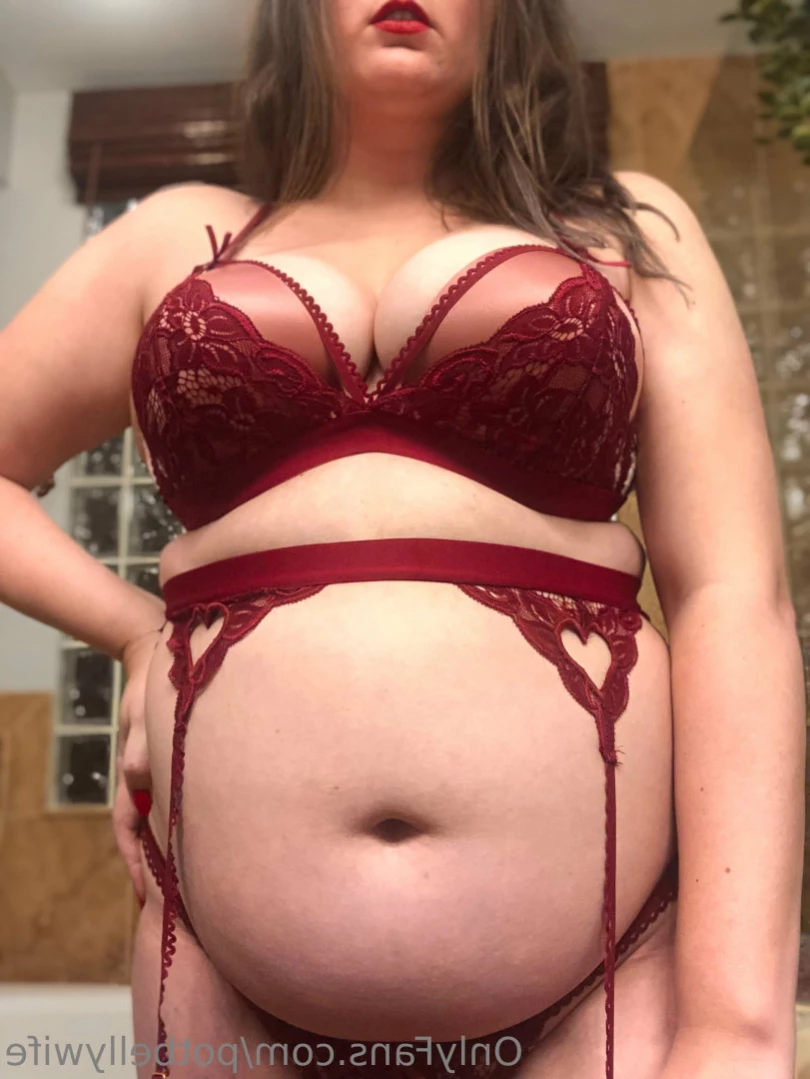 potbellywife Onlyfans leaked photo 12062381 on Hotleaks.tv