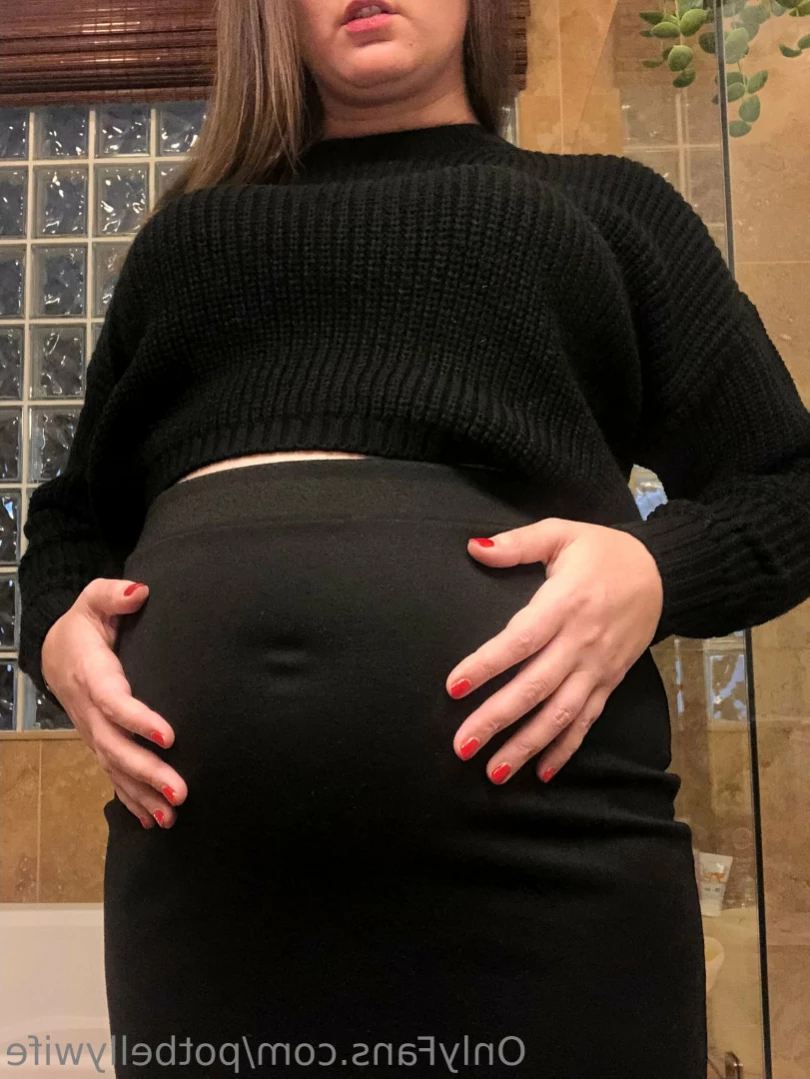 potbellywife Onlyfans leaked photo 12325073 on Hotleaks.tv
