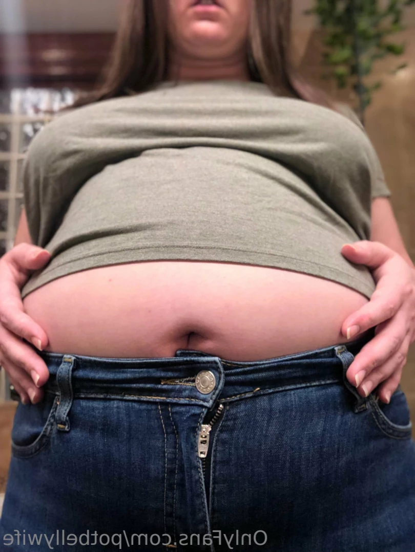 potbellywife Onlyfans leaked photo 13969486 on Hotleaks.tv