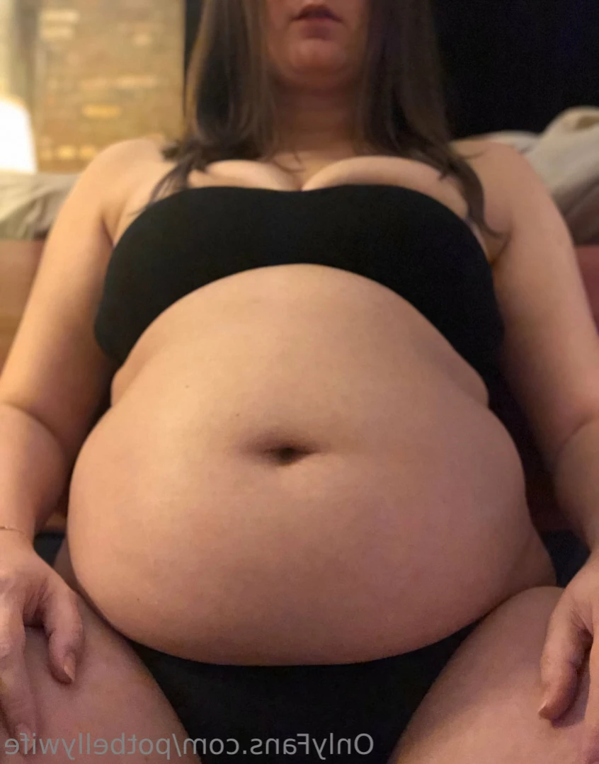 potbellywife Onlyfans leaked photo 15251168 on Hotleaks.tv