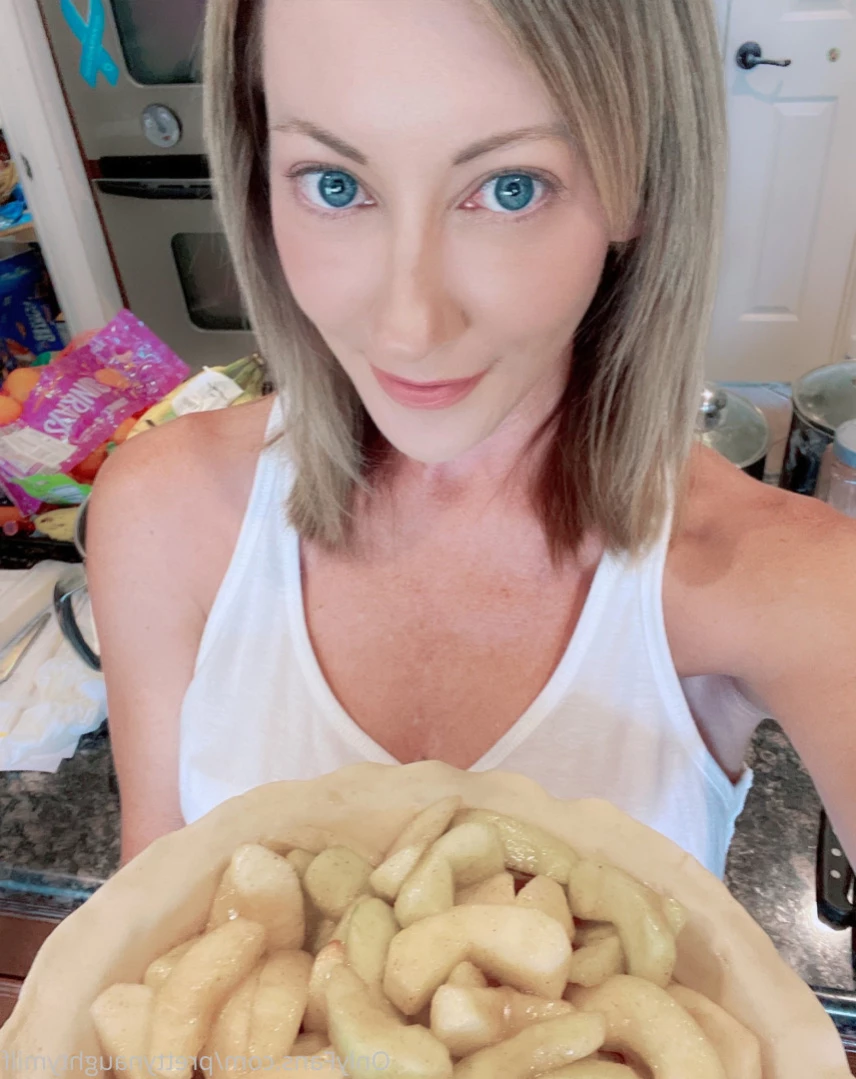 💙REAL😈MOM NEXT DOOR [ prettynaughtywife ] Onlyfans leaked photo 14706288 on Hotleaks.tv