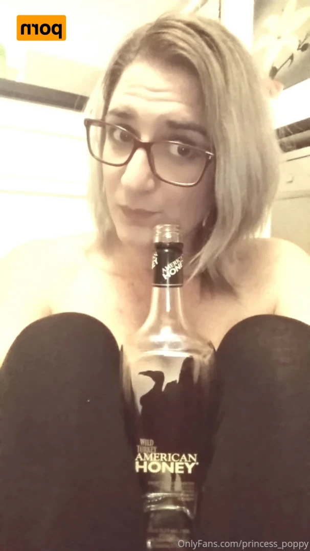 Princess Poppy (NO PPV) [ princess_poppy ] Onlyfans leaked photo 11657043 on Hotleaks.tv