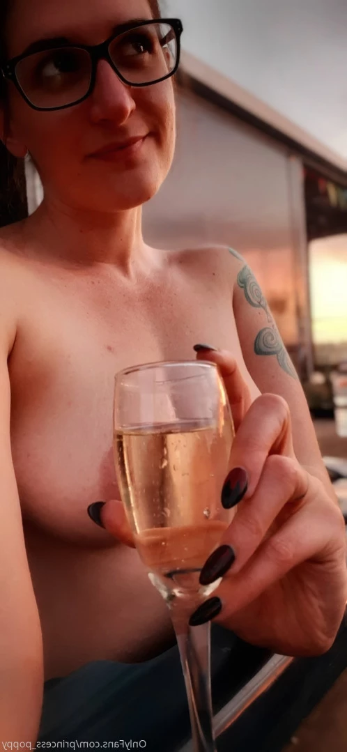 Princess Poppy (NO PPV) [ princess_poppy ] Onlyfans leaked photo 12387213 on Hotleaks.tv