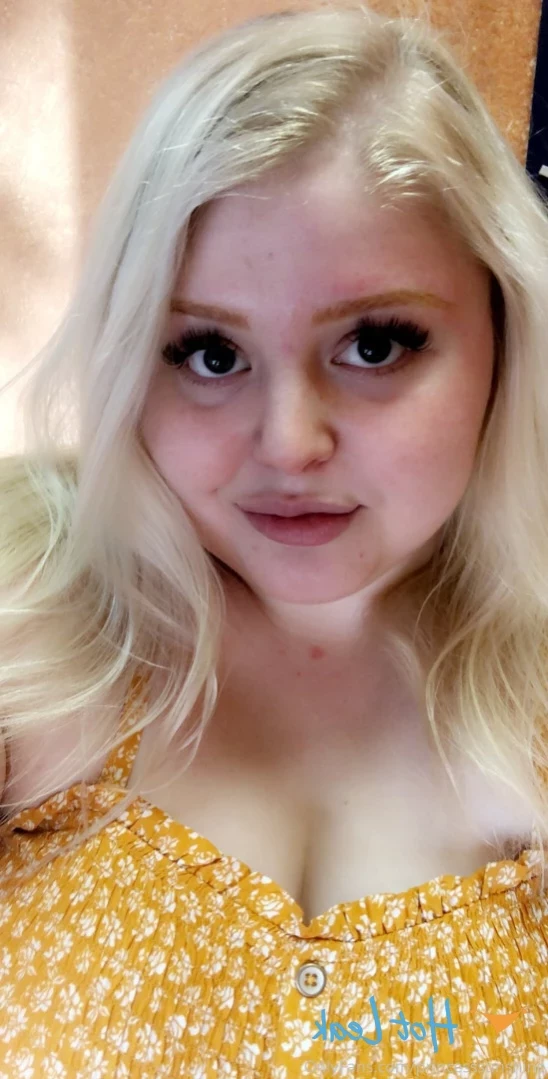 Sunshine🍧 ur sex kitten 🥰 [ princesssunshine ] Onlyfans leaked photo 12945765 on Hotleaks.tv