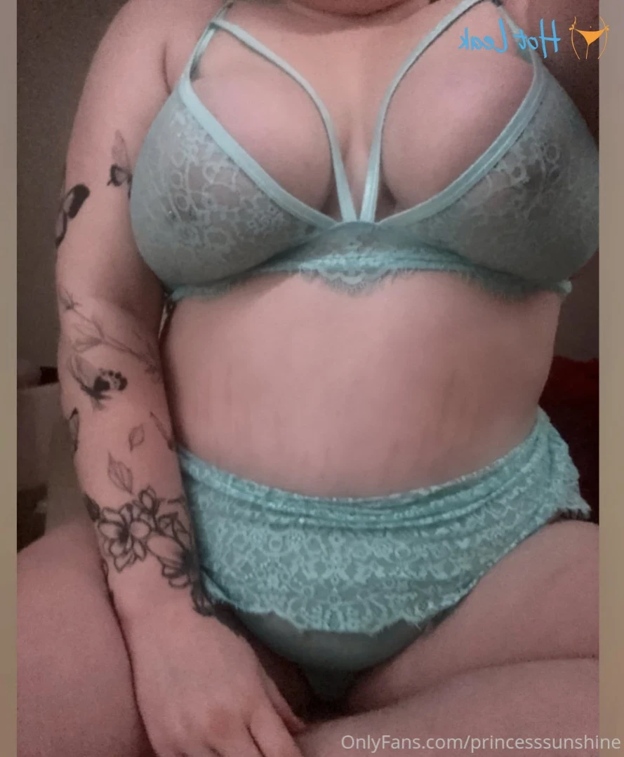 Sunshine🍧 ur sex kitten 🥰 [ princesssunshine ] Onlyfans leaked photo 14883307 on Hotleaks.tv
