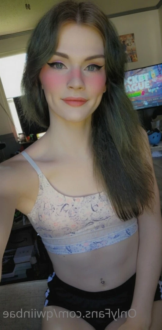 ʕ•́ᴥ•̀ʔっQwiinbæ【🔝0.9%】RATED#1 MODEL [ qwiinbae ] Onlyfans leaked photo 11702478 on Hotleaks.tv