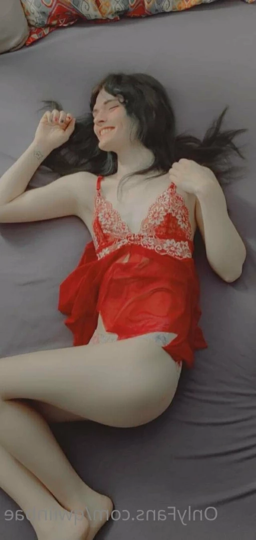 ʕ•́ᴥ•̀ʔっQwiinbæ【🔝0.9%】RATED#1 MODEL [ qwiinbae ] Onlyfans leaked photo 12285708 on Hotleaks.tv
