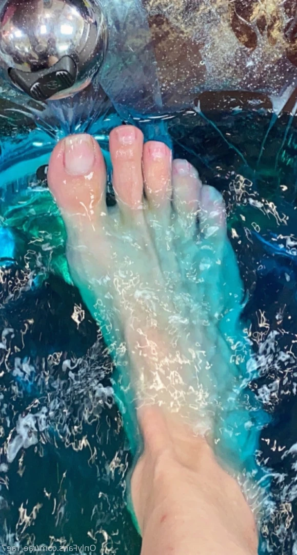 A Beautiful Mess [ rae_rae7 ] Onlyfans leaked photo 14642017 on Hotleaks.tv