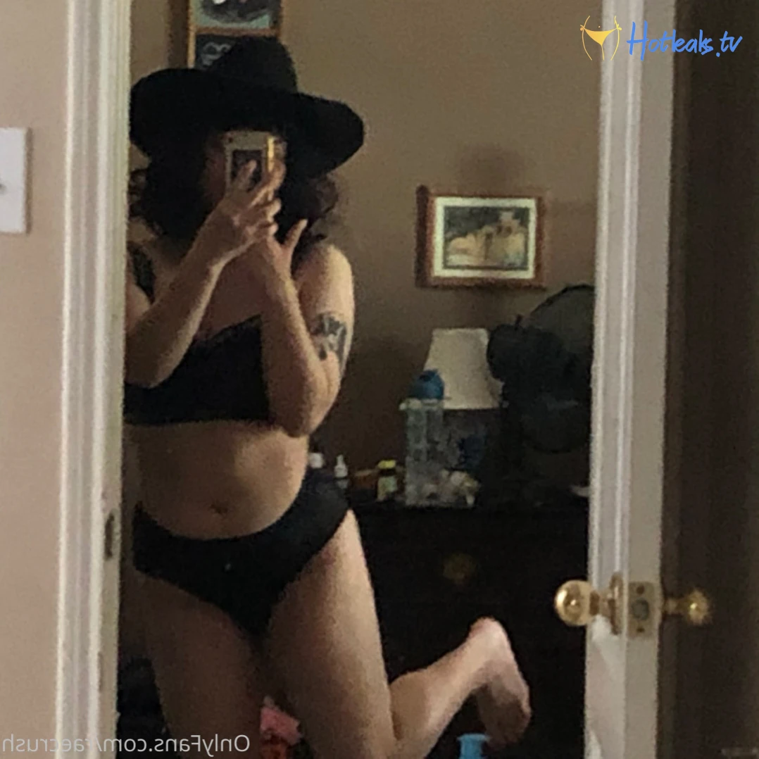 rae [ raecrush ] Onlyfans leaked photo 14504214 on Hotleaks.tv