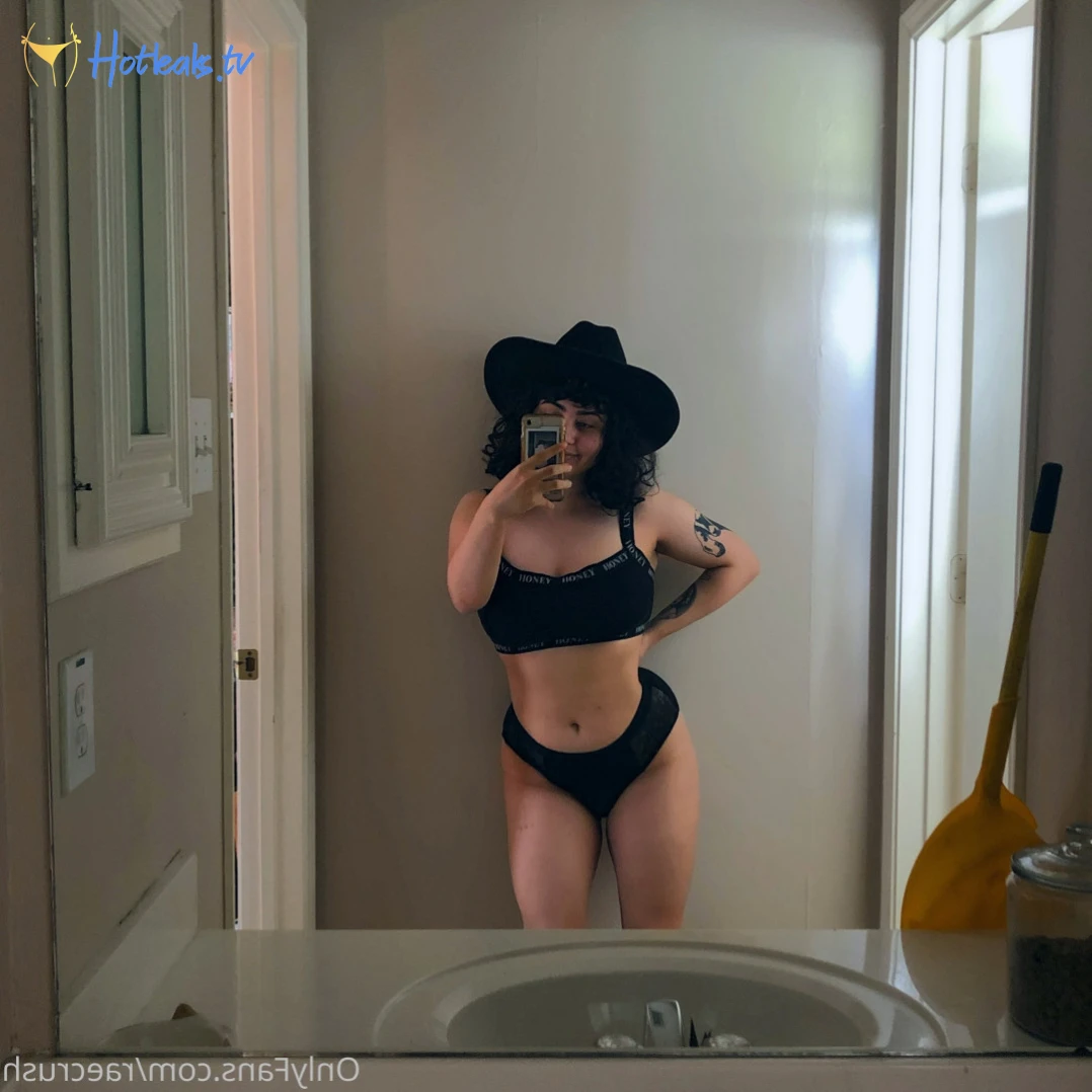 rae [ raecrush ] Onlyfans leaked photo 16250512 on Hotleaks.tv