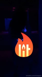 1652812