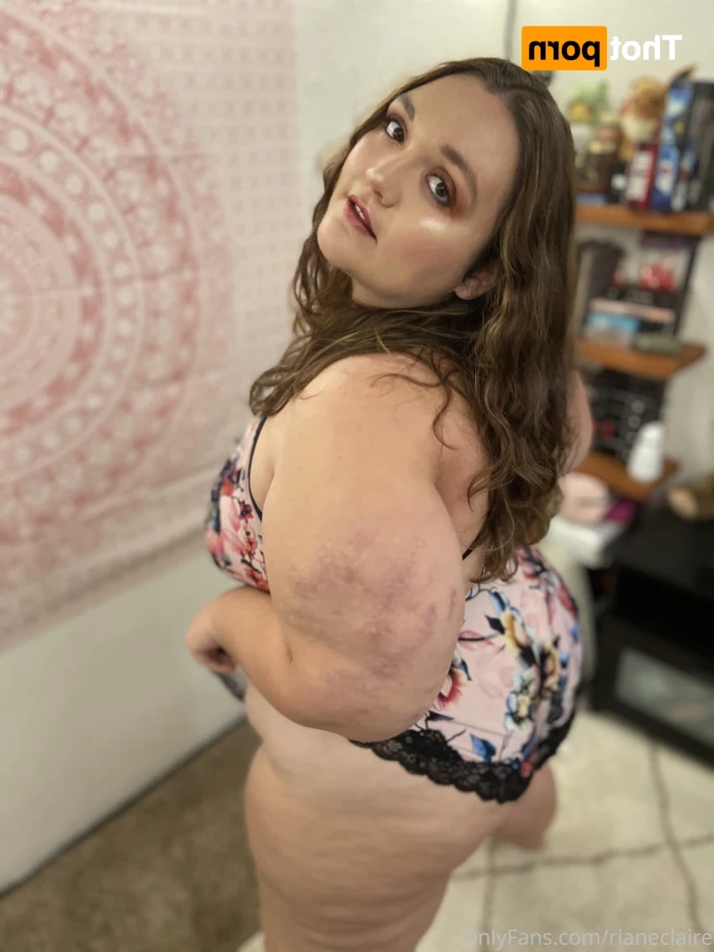 Riane Claire [ rianeclaire ] Onlyfans leaked photo 15688574 on Hotleaks.tv