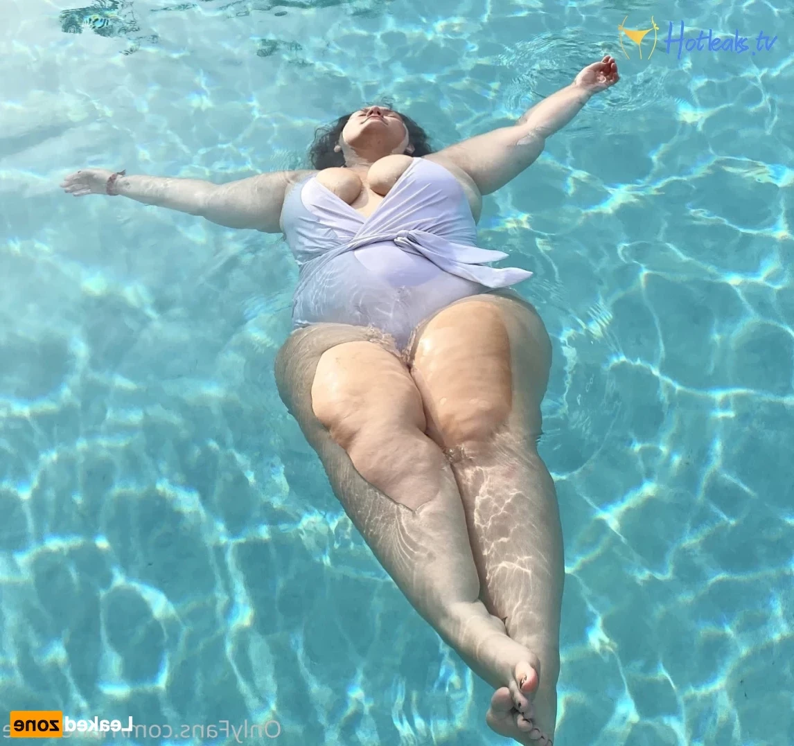 Riane Claire [ rianeclaire ] Onlyfans leaked photo 15834810 on Hotleaks.tv