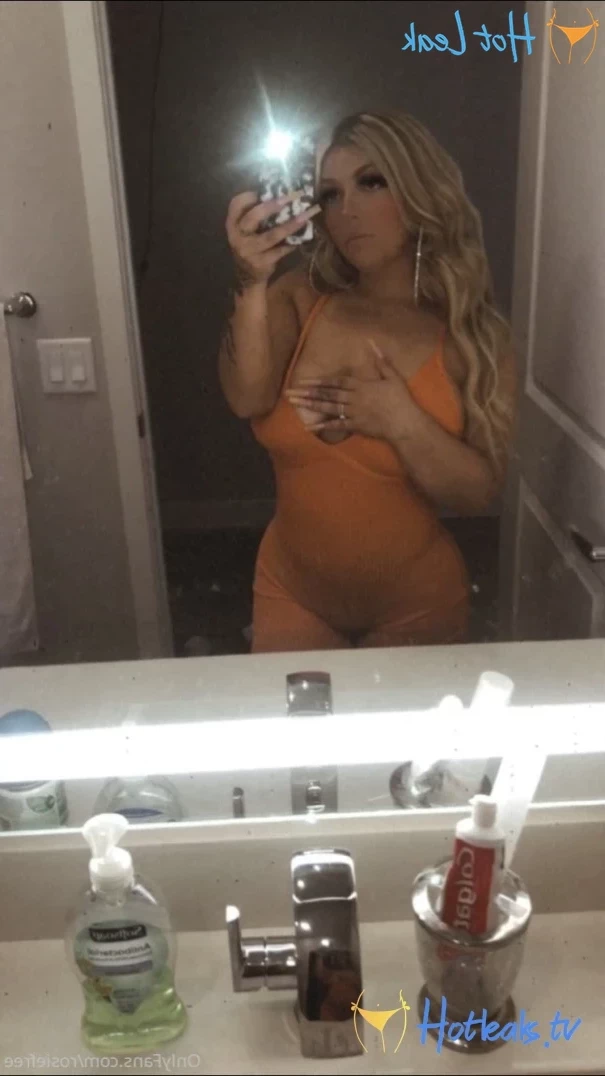 🎀  𝐵𝒾𝑔𝐵𝓊𝓉𝓉 🎀  🅜🅨 🅟🅐🅖🅔 🅘🅢 🅛🅘🅕🅔 [ rosiefree ] Onlyfans leaked photo 10999836 on Hotleaks.tv