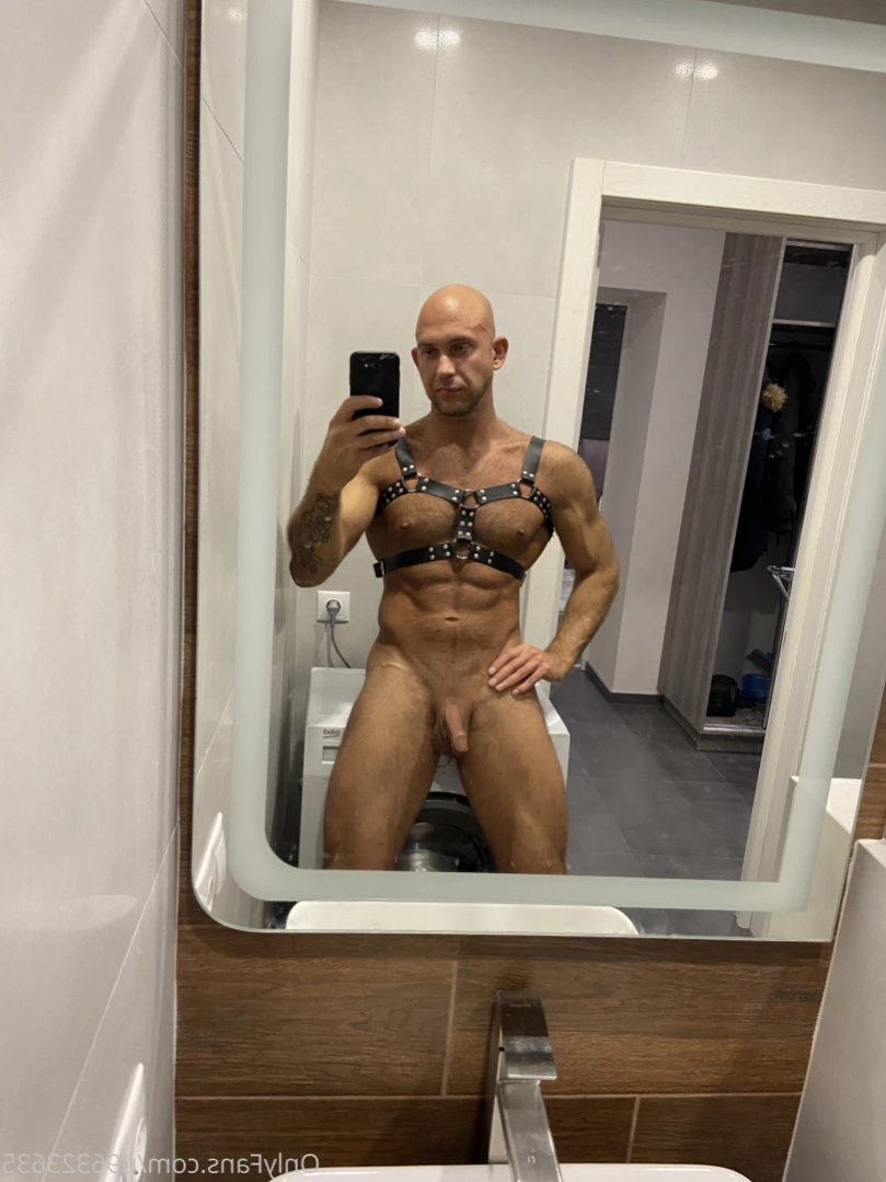 edmond_top Onlyfans leaked photo 13372465 on Hotleaks.tv