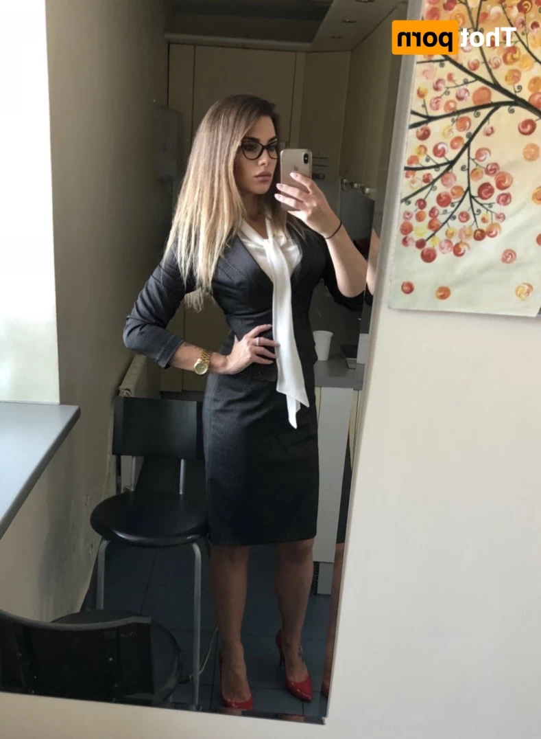 Yulia VIP [ secretaryslatvip ] Onlyfans leaked photo 15761408 on Hotleaks.tv