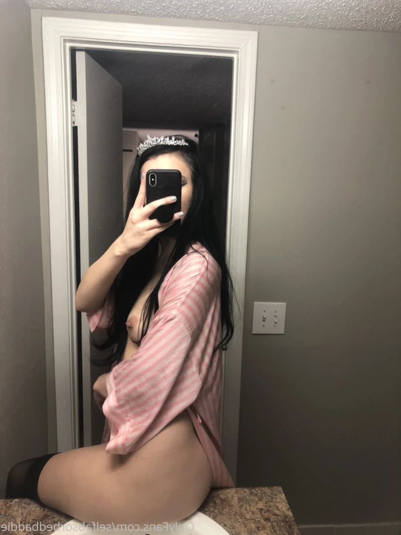 ♡ ♡ lil baddie ♡ ♡ [ selfabsorbedbaddie ] Onlyfans leaked photo 11459796 on Hotleaks.tv