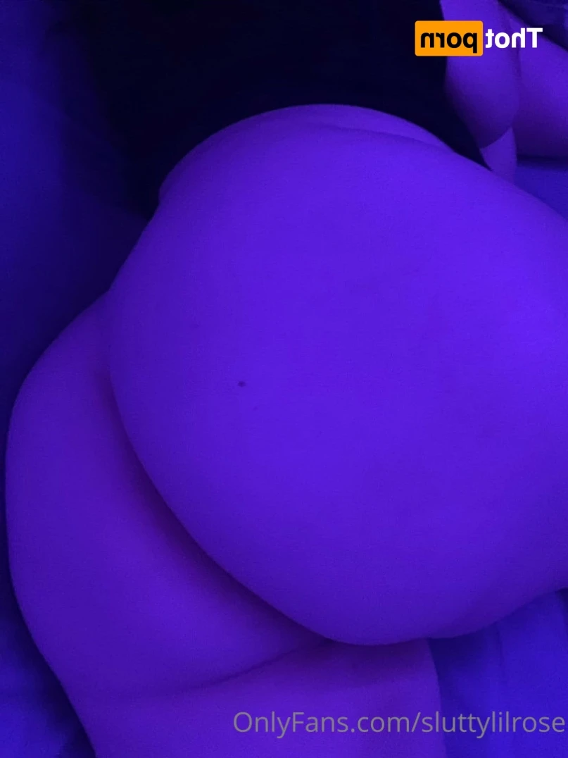 Rose 🌹 [ sluttylilrose ] Onlyfans leaked photo 12181823 on Hotleaks.tv
