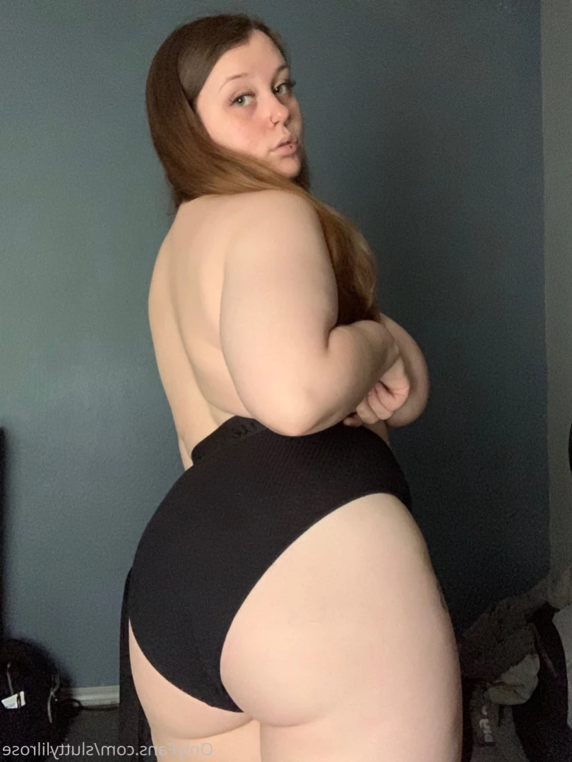 Rose 🌹 [ sluttylilrose ] Onlyfans leaked photo 15471050 on Hotleaks.tv