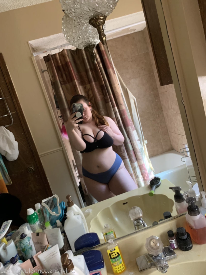Rose 🌹 [ sluttylilrose ] Onlyfans leaked photo 16052434 on Hotleaks.tv