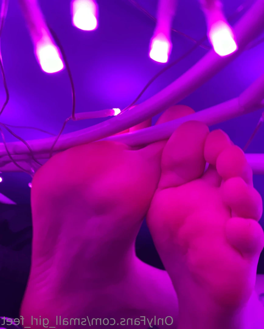 small_girl_feet Onlyfans leaked photo 11033840 on Hotleaks.tv