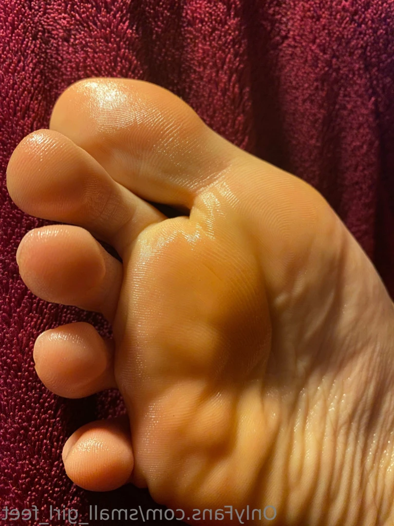 small_girl_feet Onlyfans leaked photo 11979014 on Hotleaks.tv