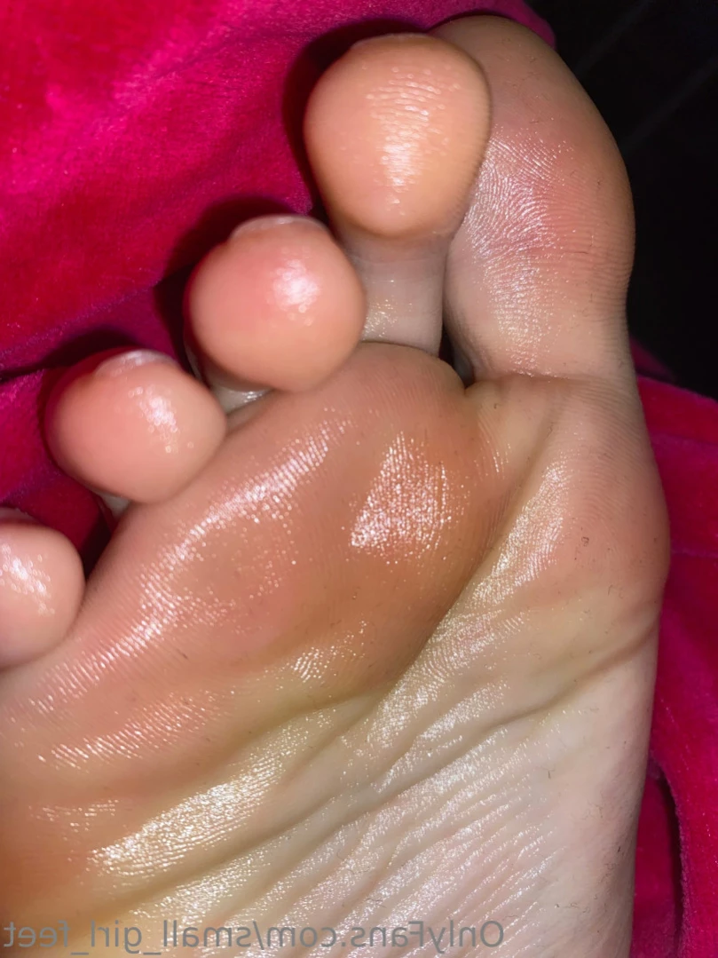 small_girl_feet Onlyfans leaked photo 11979596 on Hotleaks.tv