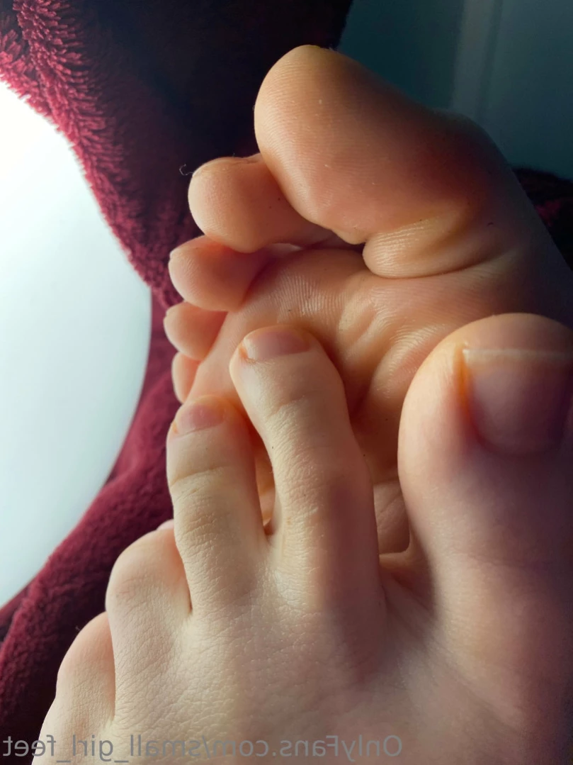 small_girl_feet Onlyfans leaked photo 12007031 on Hotleaks.tv